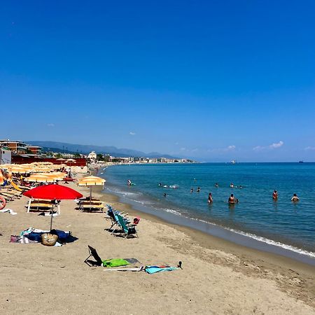 Appartamento Con Accesso Privato Spiaggia Savona Eksteriør bilde